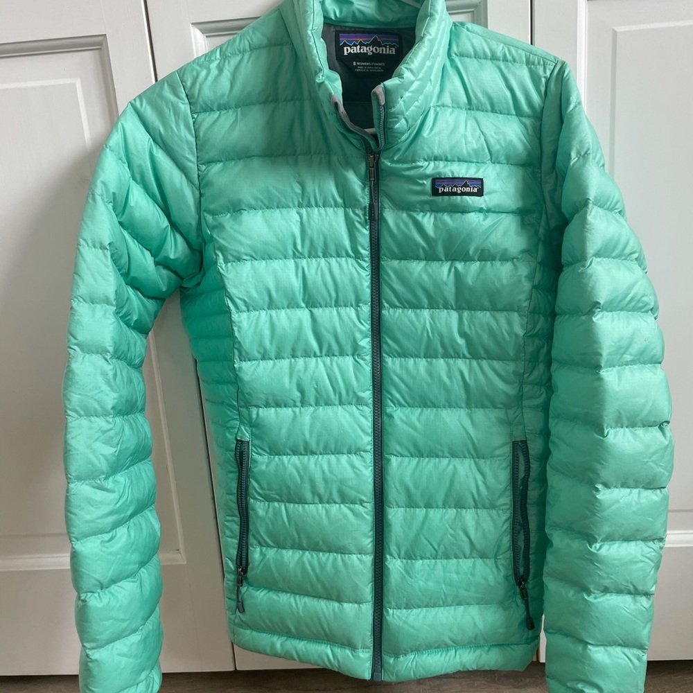 Women’s Pategonia Down Jacket